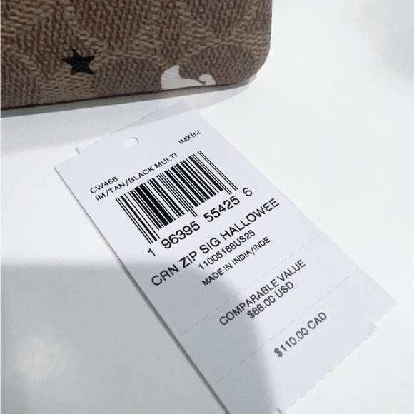 🎃👻 🐈⬛ Coach Signature Halloween Wristlet in Brown and Black - Picture 2 of 4